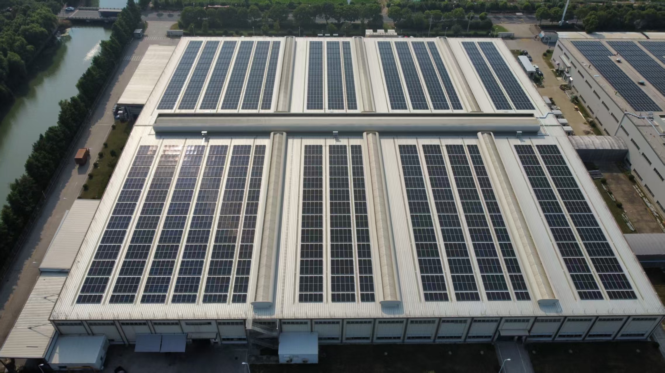 恒盛娱乐
近50MW工商业分布式项目集中完工，赋能多元产业场景